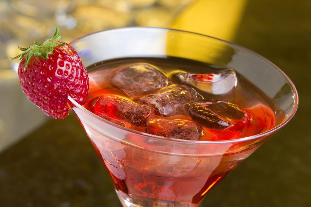 Grand Hotel Trieste & Victoria أبانو تيرمي المظهر الخارجي الصورة A strawberry daiquiri