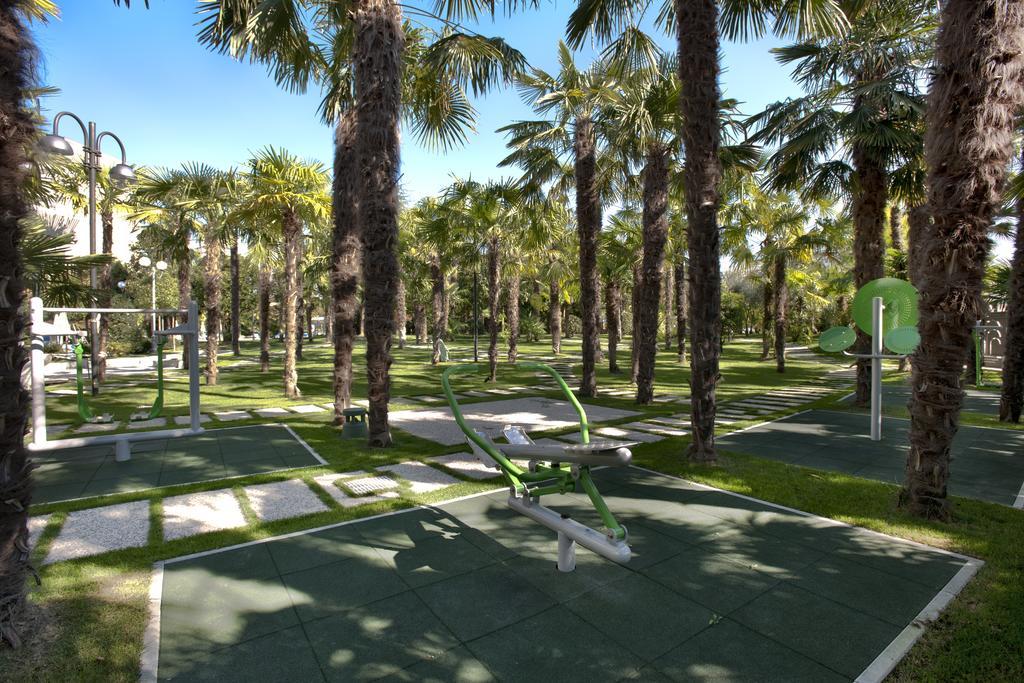 Grand Hotel Trieste & Victoria أبانو تيرمي المظهر الخارجي الصورة The park